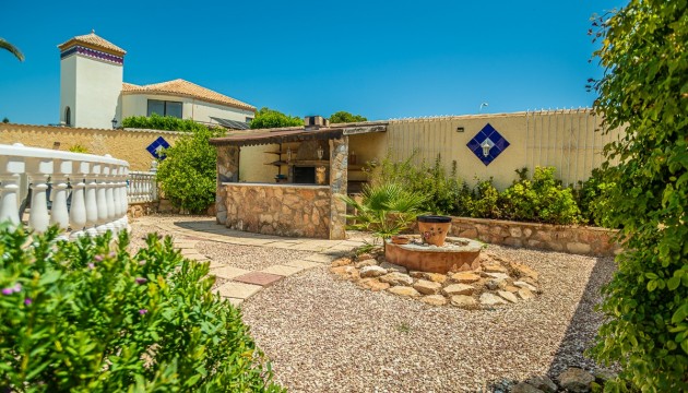Resale - Detached Villa - Torrevieja - La Siesta