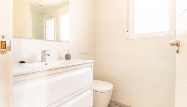 Resale - Bungalow - Torrevieja - Punta Prima