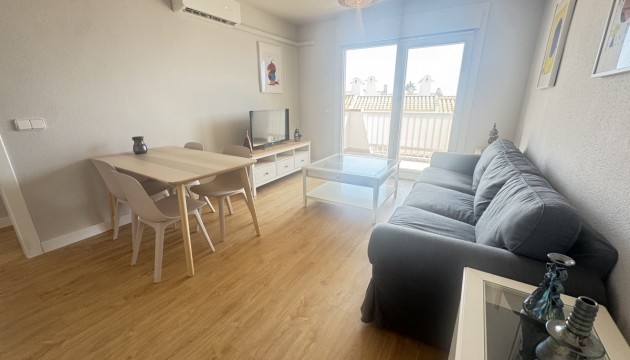 Resale - Apartment - Orihuela Costa - Campoamor