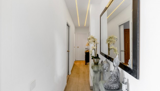 Resale - Apartment - Torrevieja - Playa del Cura