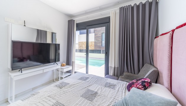 Resale - Detached Villa - Orihuela Costa - Lomas de Cabo Roig