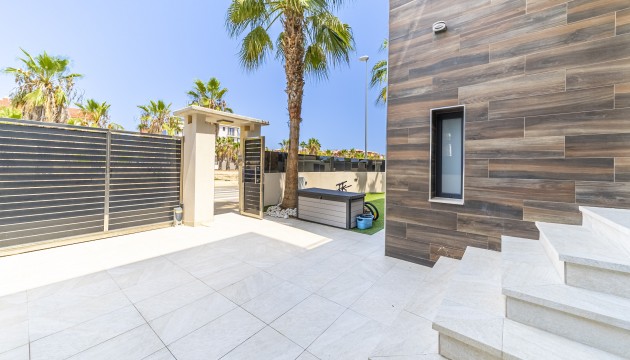 Resale - Detached Villa - Orihuela Costa - Lomas de Cabo Roig