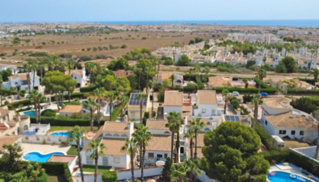 Resale - Detached Villa - Orihuela Costa - Villamartín
