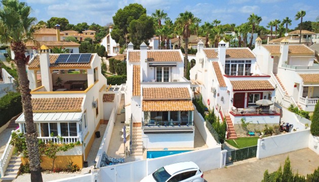 Resale - Detached Villa - Orihuela Costa - Villamartín