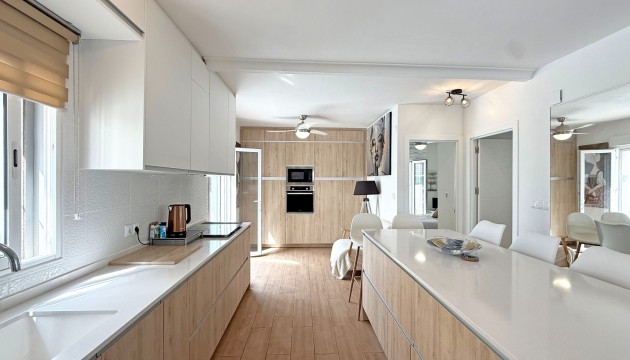 Перепродажа - отдельная вилла - Orihuela Costa - Villamartín