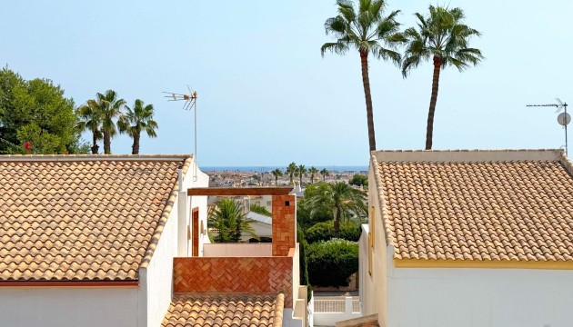 Resale - Detached Villa - Orihuela Costa - Villamartín