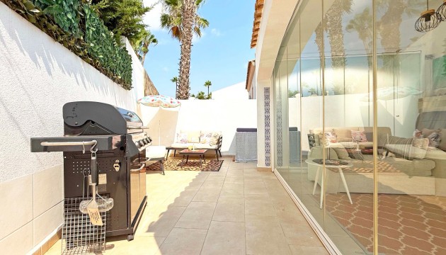 Resale - Detached Villa - Orihuela Costa - Villamartín