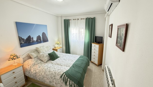 Resale - Apartment - Orihuela Costa - La Zenia
