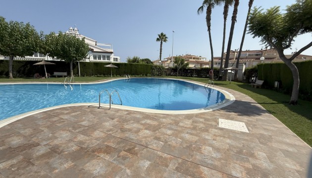Resale - Apartment - Orihuela Costa - La Zenia