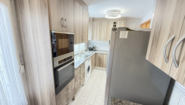 Resale - House - Orihuela Costa - La Zenia