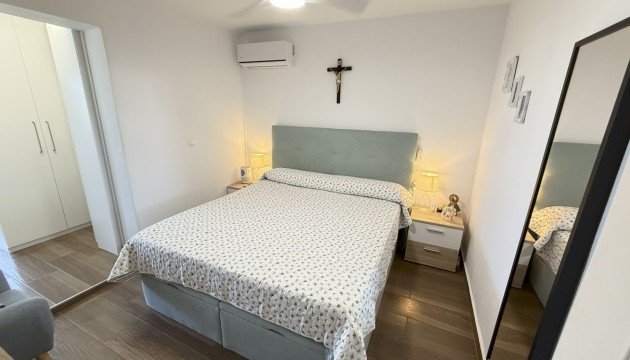 Resale - House - Orihuela Costa - La Zenia