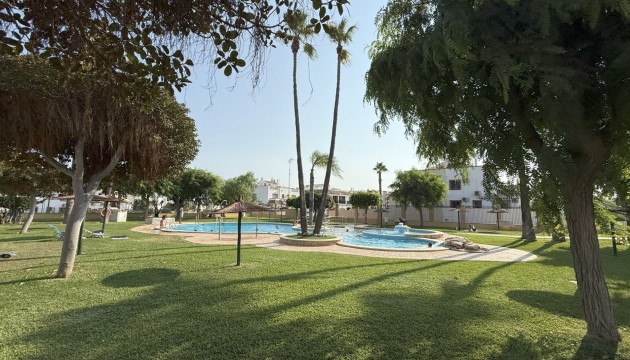 Resale - House - Orihuela Costa - La Zenia