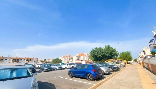 Resale - Bungalow - Orihuela Costa - Playa Flamenca