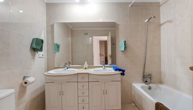 Resale - Townhouse - Orihuela Costa - Playa Flamenca