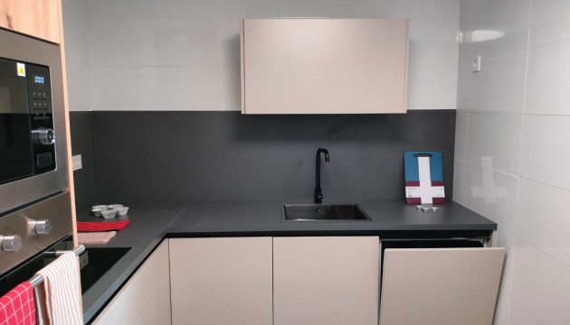 Resale - Apartment - Orihuela Costa - La Zenia