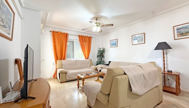 Resale - Apartment - Orihuela Costa - Villamartín