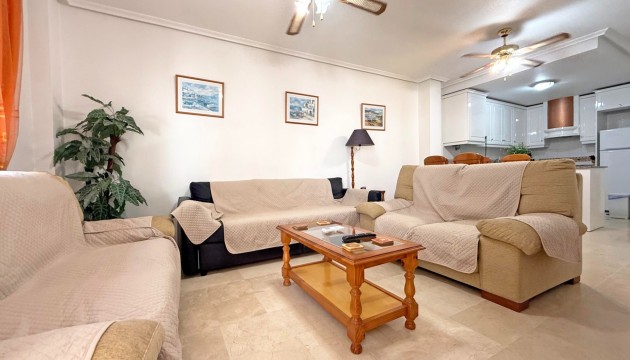 Resale - Apartment - Orihuela Costa - Villamartín