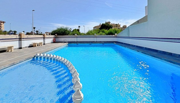 Herverkoop - Apartment - Orihuela Costa - La Zenia