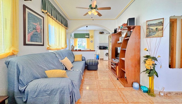 Resale - Apartment - Orihuela Costa - La Zenia