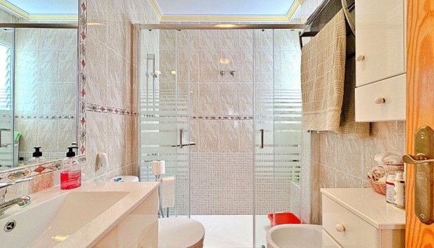 Resale - Apartment - Orihuela Costa - La Zenia