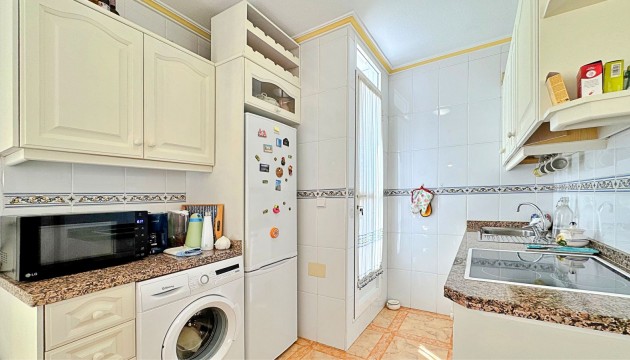 Resale - Apartment - Orihuela Costa - La Zenia