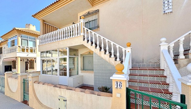Resale - Apartment - Orihuela Costa - La Zenia