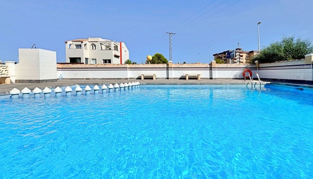 Resale - Apartment - Orihuela Costa - La Zenia