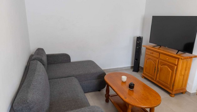 Resale - Bungalow - Torrevieja - La Siesta - El Salado -  Torreta