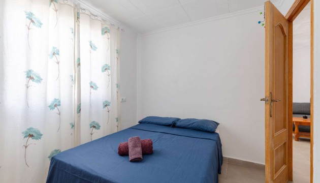 Resale - Bungalow - Torrevieja - La Siesta - El Salado -  Torreta