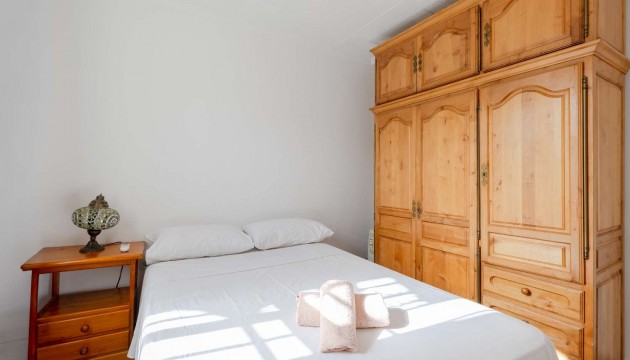 Resale - Bungalow - Torrevieja - La Siesta - El Salado -  Torreta