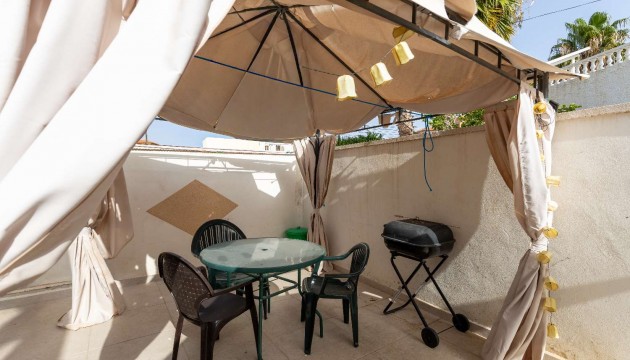 Resale - Bungalow - Torrevieja - La Siesta - El Salado -  Torreta