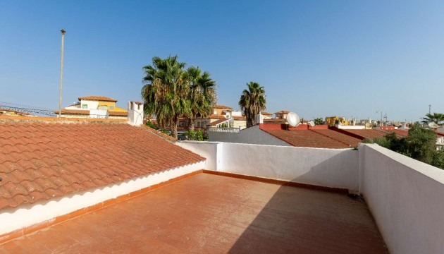 Resale - Bungalow - Torrevieja - La Siesta - El Salado -  Torreta