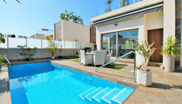 Reventa - Chalet Independiente - Orihuela Costa - Villamartín