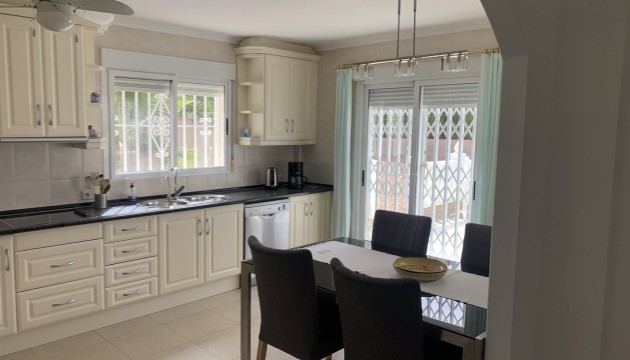 Reventa - Chalet Independiente - Algorfa