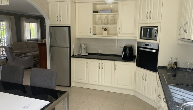 Reventa - Chalet Independiente - Algorfa