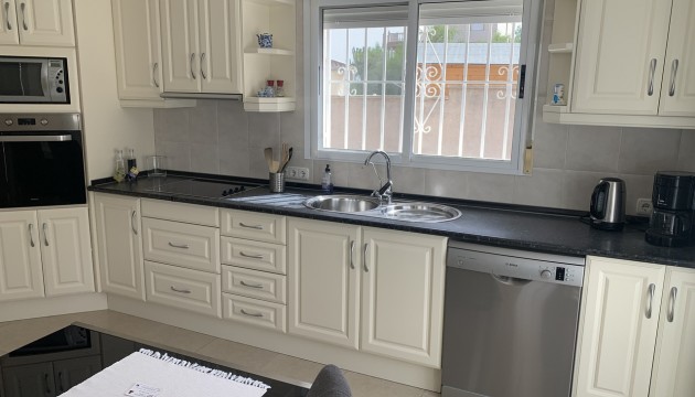 Reventa - Chalet Independiente - Algorfa