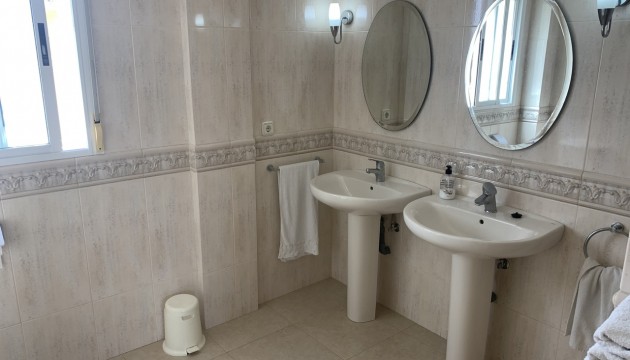 Reventa - Chalet Independiente - Algorfa