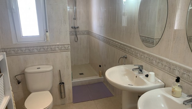 Reventa - Chalet Independiente - Algorfa