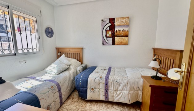 Resale - Apartment - Orihuela Costa - Punta Prima