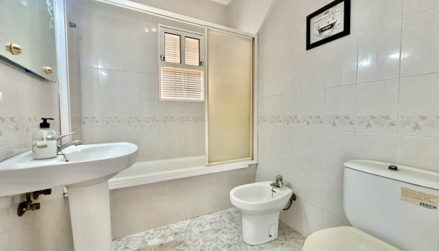 Resale - Apartment - Orihuela Costa - Playa Flamenca