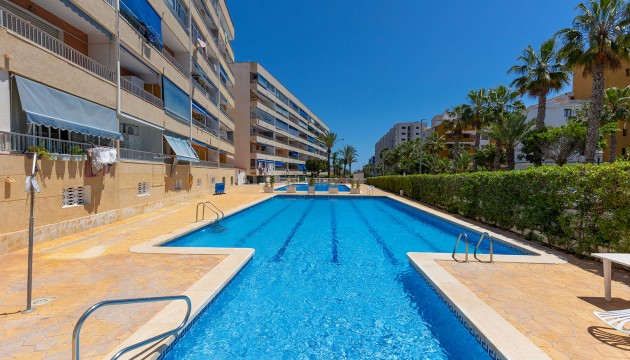 Resale - Apartment - Torrevieja - Punta Prima