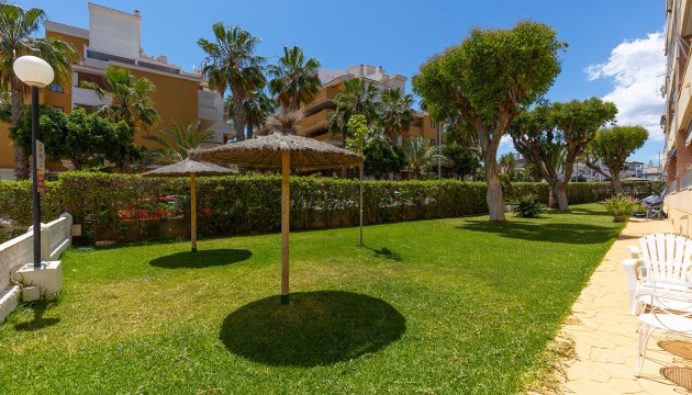 Resale - Apartment - Torrevieja - Punta Prima