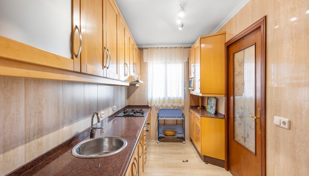 Resale - Apartment - Torrevieja - Punta Prima