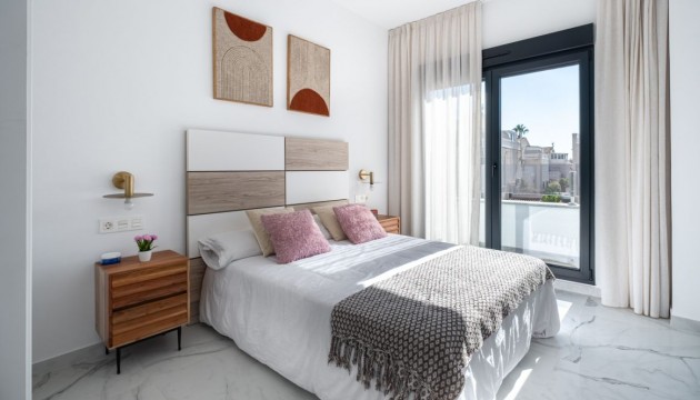 Reventa - Chalet Independiente - Torrevieja