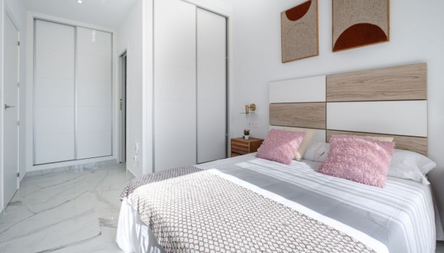 Reventa - Chalet Independiente - Torrevieja