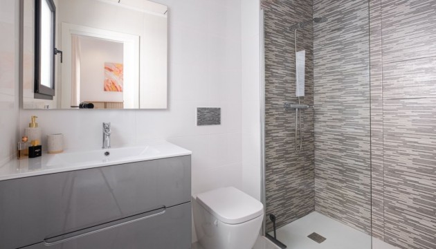 Reventa - Chalet Independiente - Torrevieja