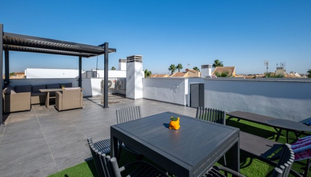 Reventa - Chalet Independiente - Torrevieja