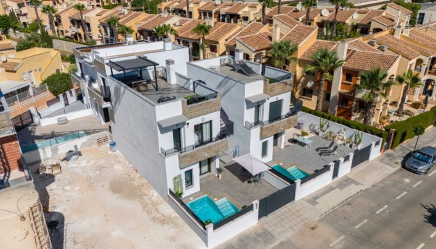 Reventa - Chalet Independiente - Torrevieja