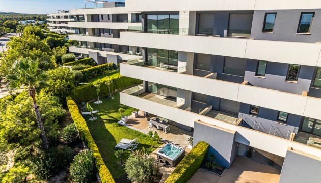 Перепродажа - Квартира - Las Colinas Golf