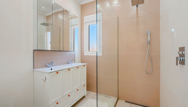 Reventa - Chalet Independiente - Rojales